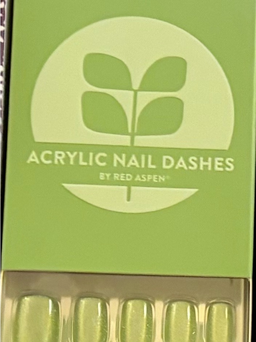 Red Aspen Acrylic Nail Dashes - Soft Light Green Press-On Nails